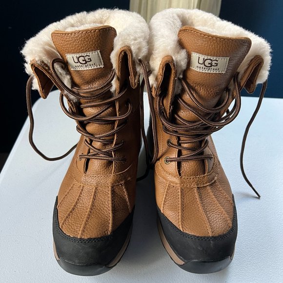 UGG Shoes - Gently Worn UGG Adirondack III Boots - Size 10